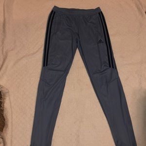 Barely worn adidas joggers!!